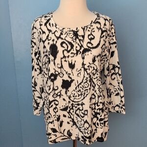 Chico's Black & White Floral-Paisley Top With 3/4 Length Sleeves